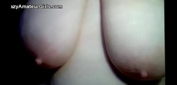  amateur big boobs natural tits nipples masturbation milf saggy